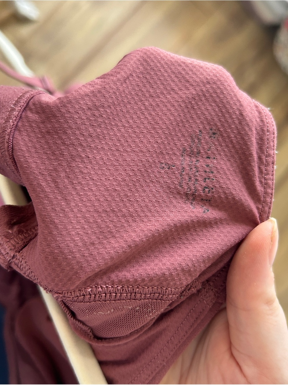 Athleta Mauve-Rose Cropped V-Neck Cami - Picture 3 of 3